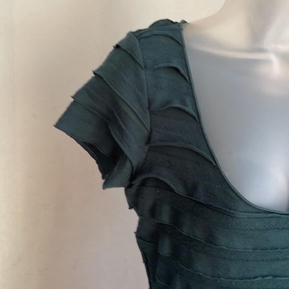 Max Studio Green Ruffle Dress - Picture 3 of 8